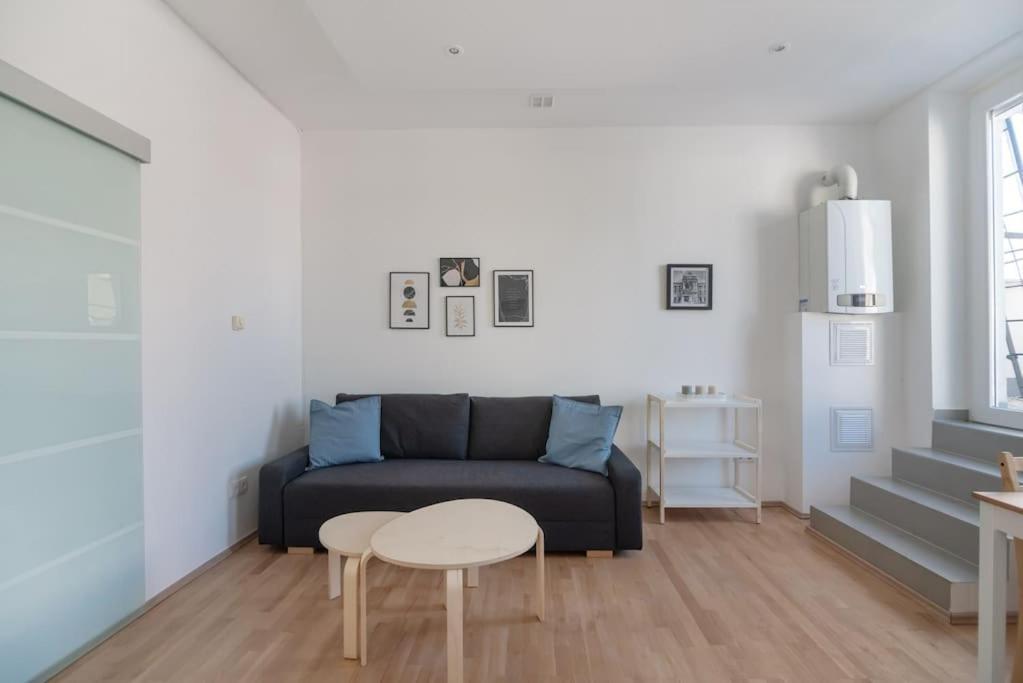 Apartament Grosse Terrasse, Klimaanlage Und U-bahn Naehe